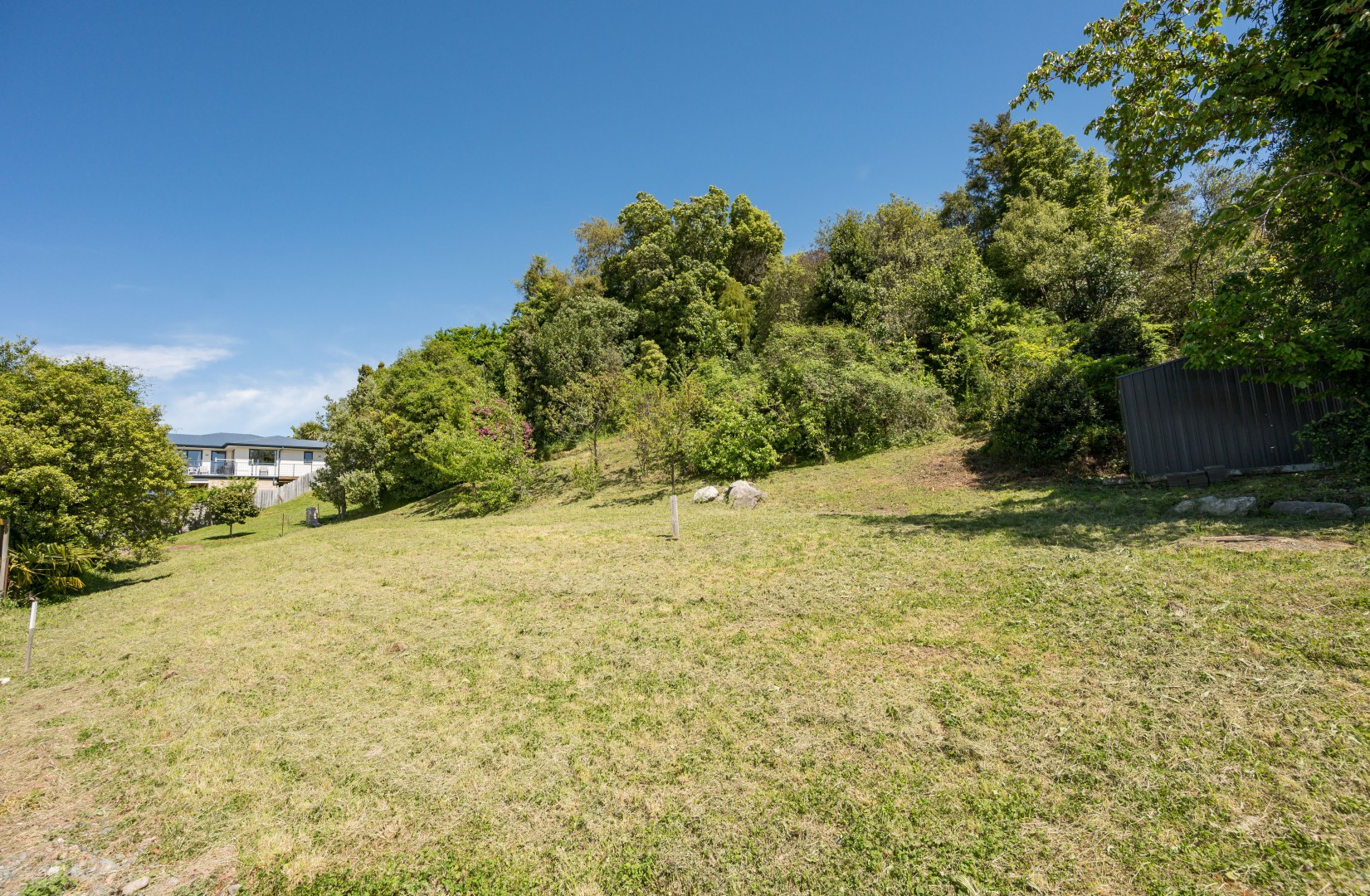 1,203sqm Natives & Birdsong 10 mins walk to CBD