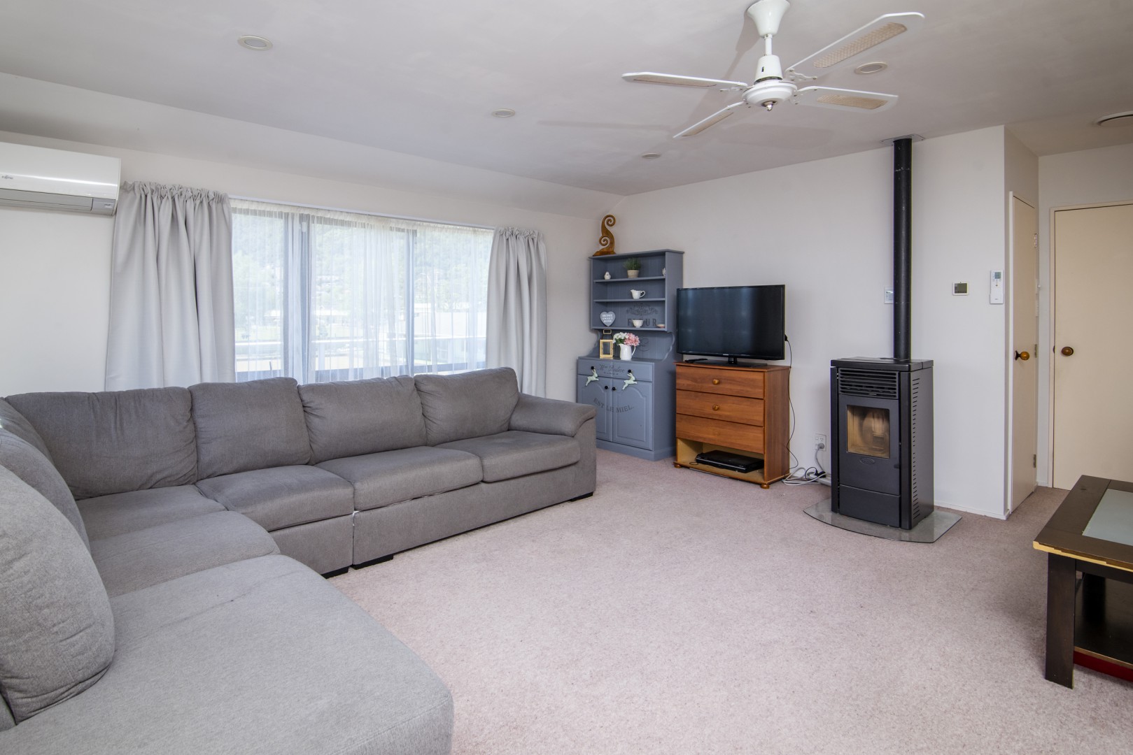 88a Broadway, Picton #14 -- listing/13567/n-v2.jpeg