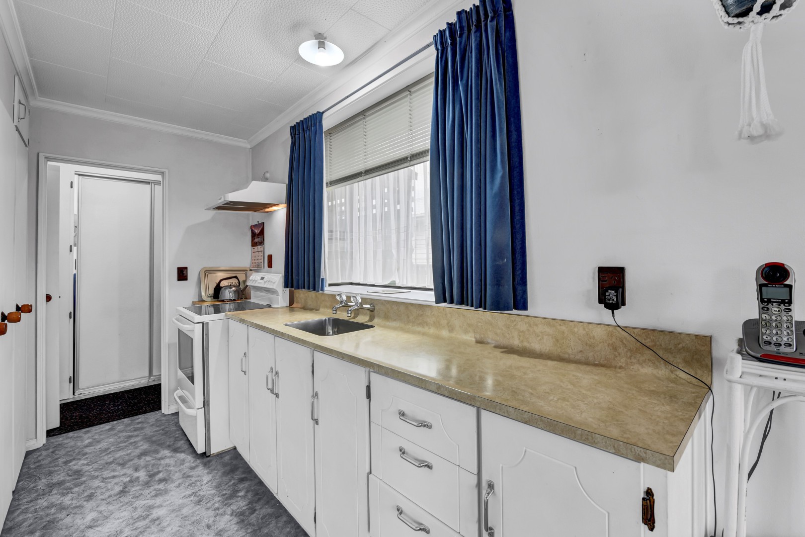 2/27 Koromiko Avenue, Stoke #5 -- listing/13803/d.jpeg