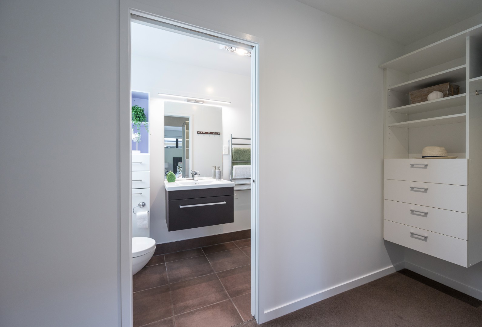 38 Somerset Terrace, Stoke #16 -- listing/13804/p-v2.jpeg