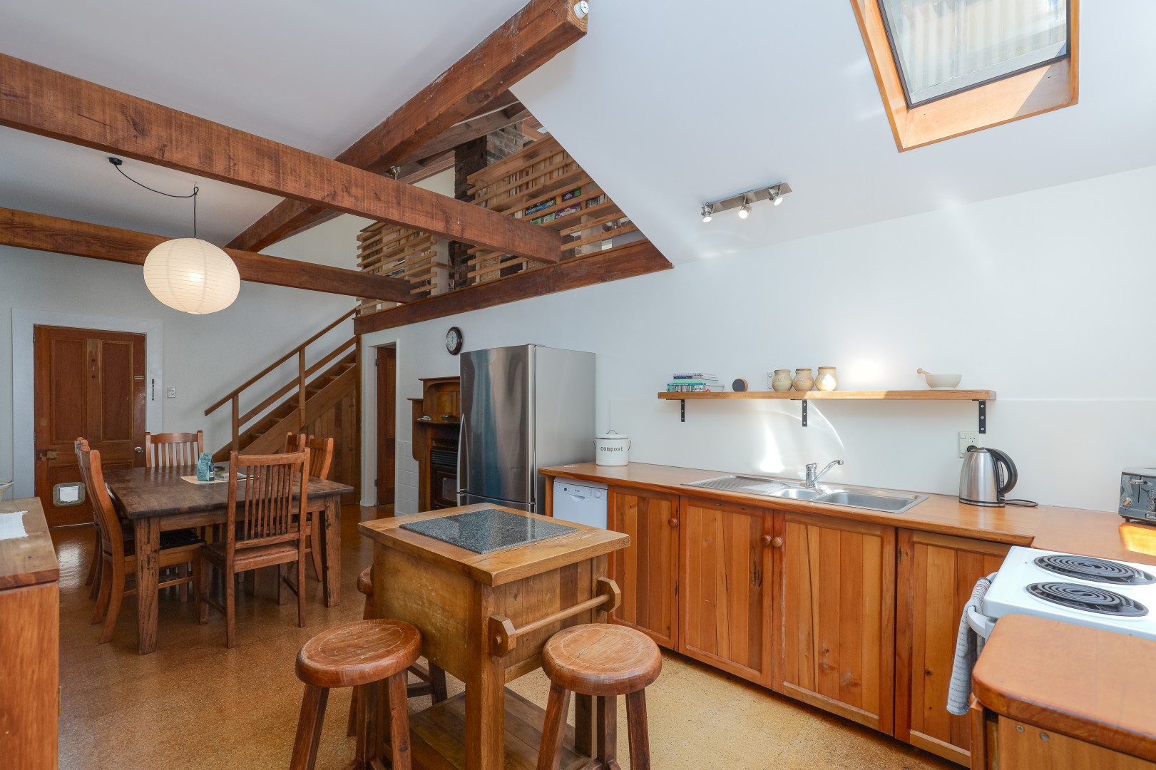 16 Russell Street, Stepneyville #8 -- listing/13814/g-v2.jpeg
