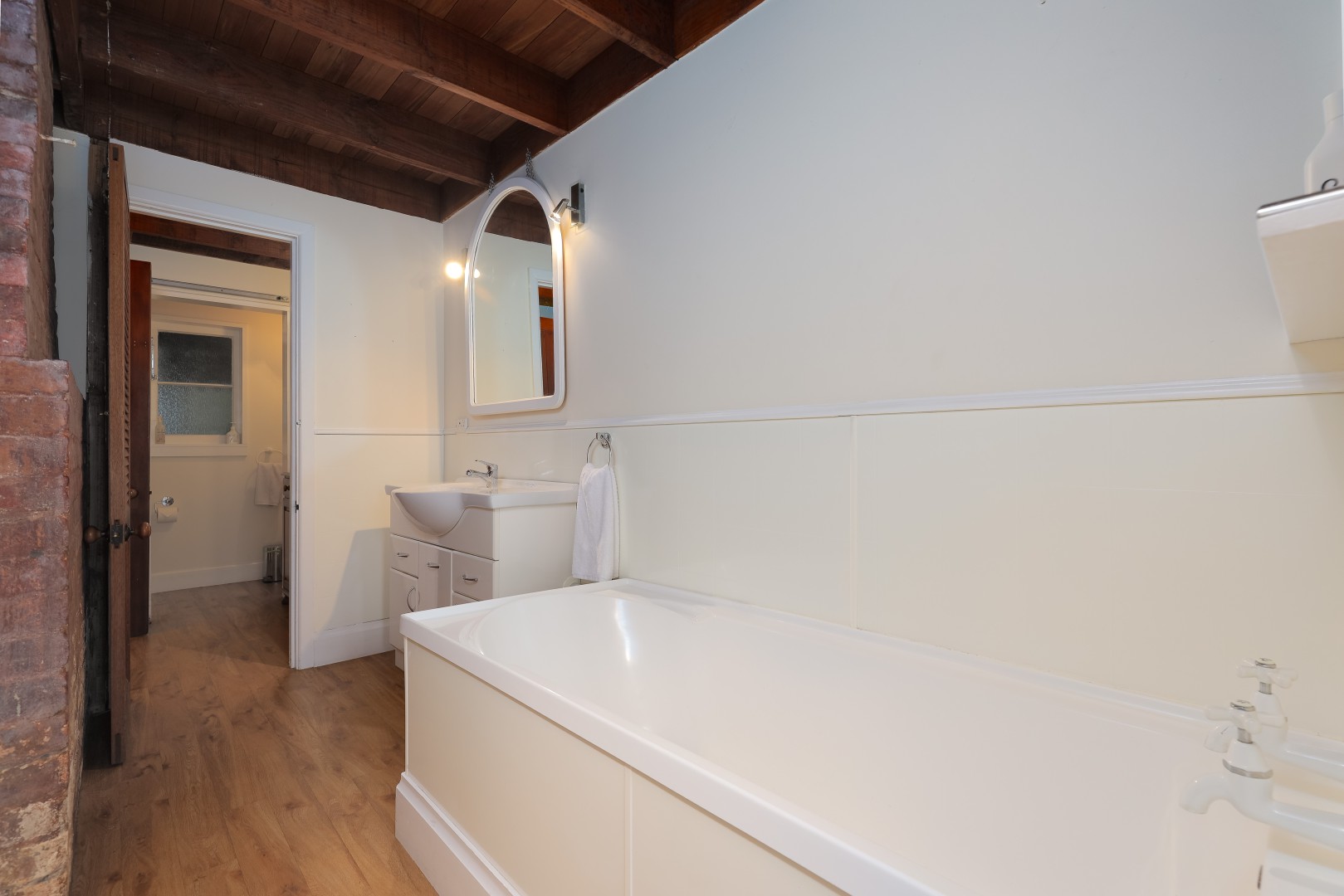 16 Russell Street, Stepneyville #17 -- listing/13814/q-v2.jpeg