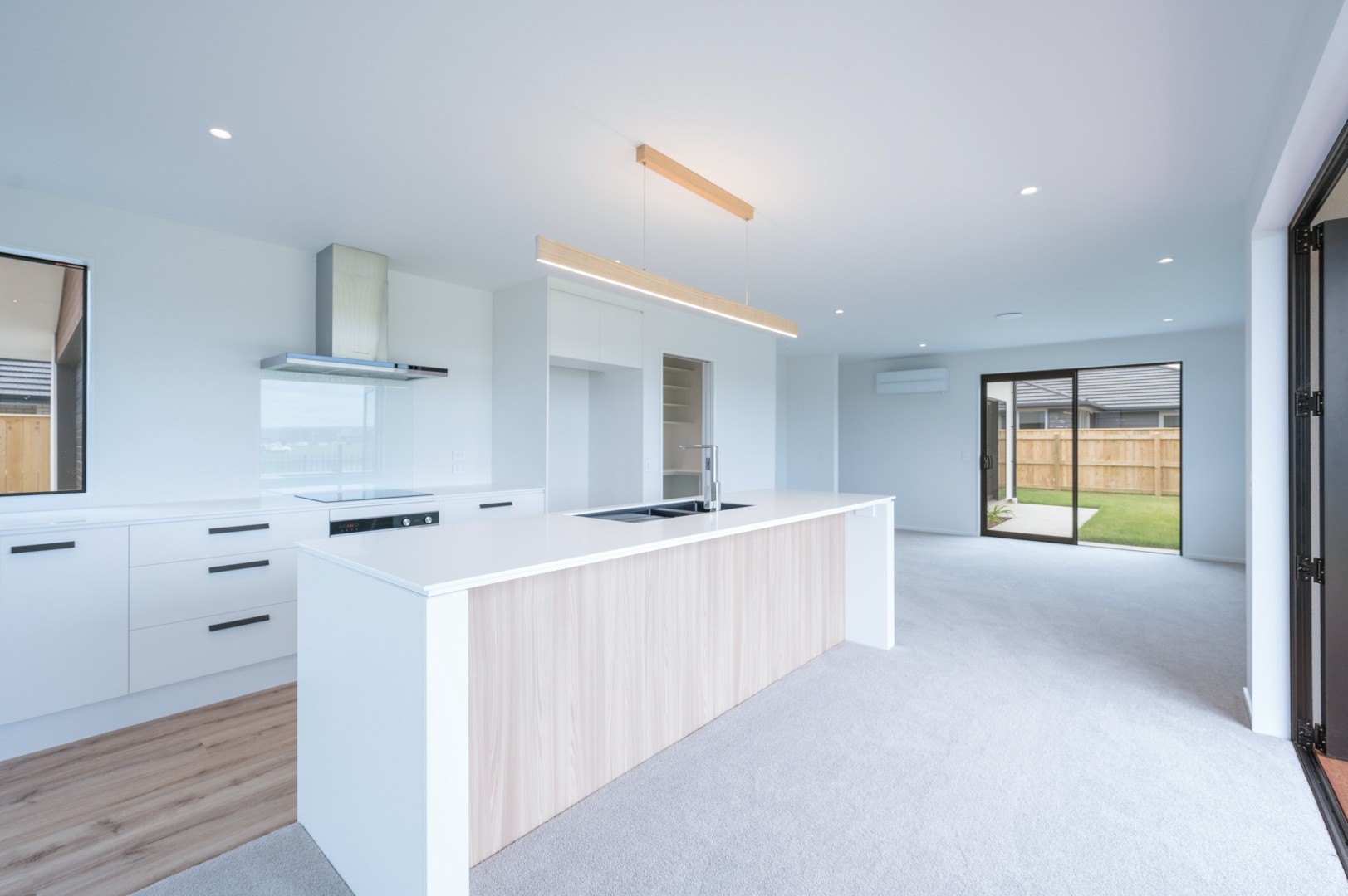 69 Berryfield Drive, Richmond #9 -- listing/13820/h-v7.jpeg
