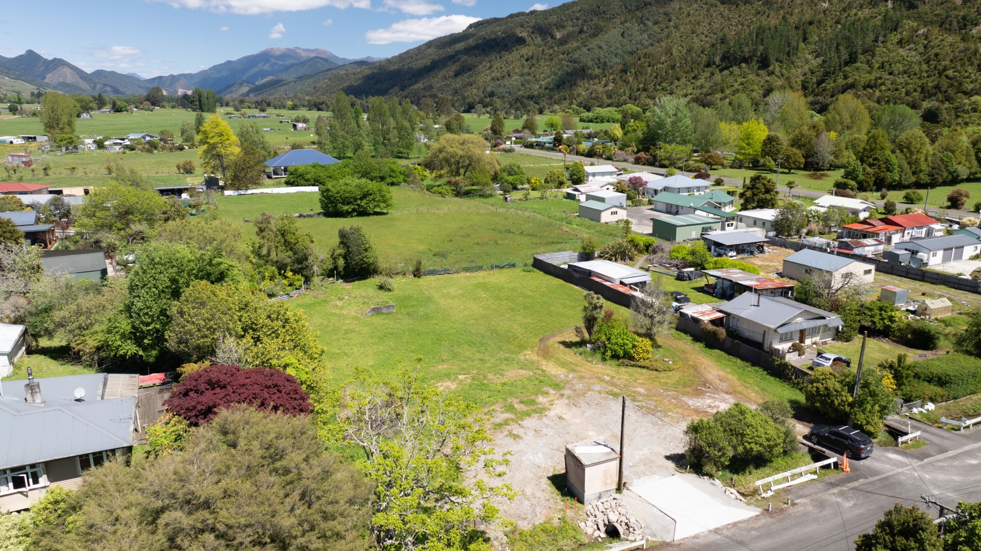 12 Cromwell Street, Murchison #9 -- listing/15621/h-v4.jpeg