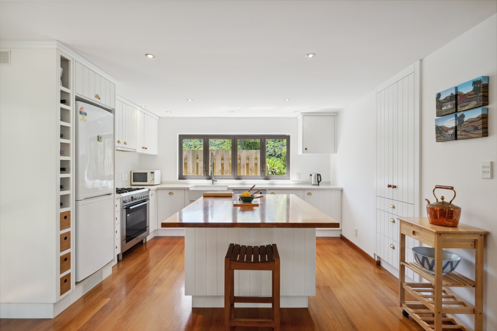 28 Lady Cobham Grove, Anakiwa #6 -- listing/15871/e-v6.jpeg