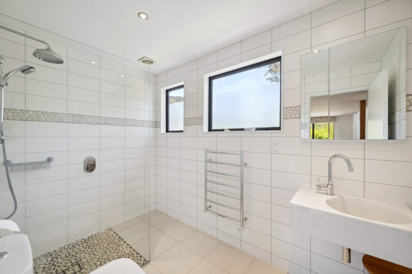 28 Lady Cobham Grove, Anakiwa #17 -- listing/15871/q-v6.jpeg
