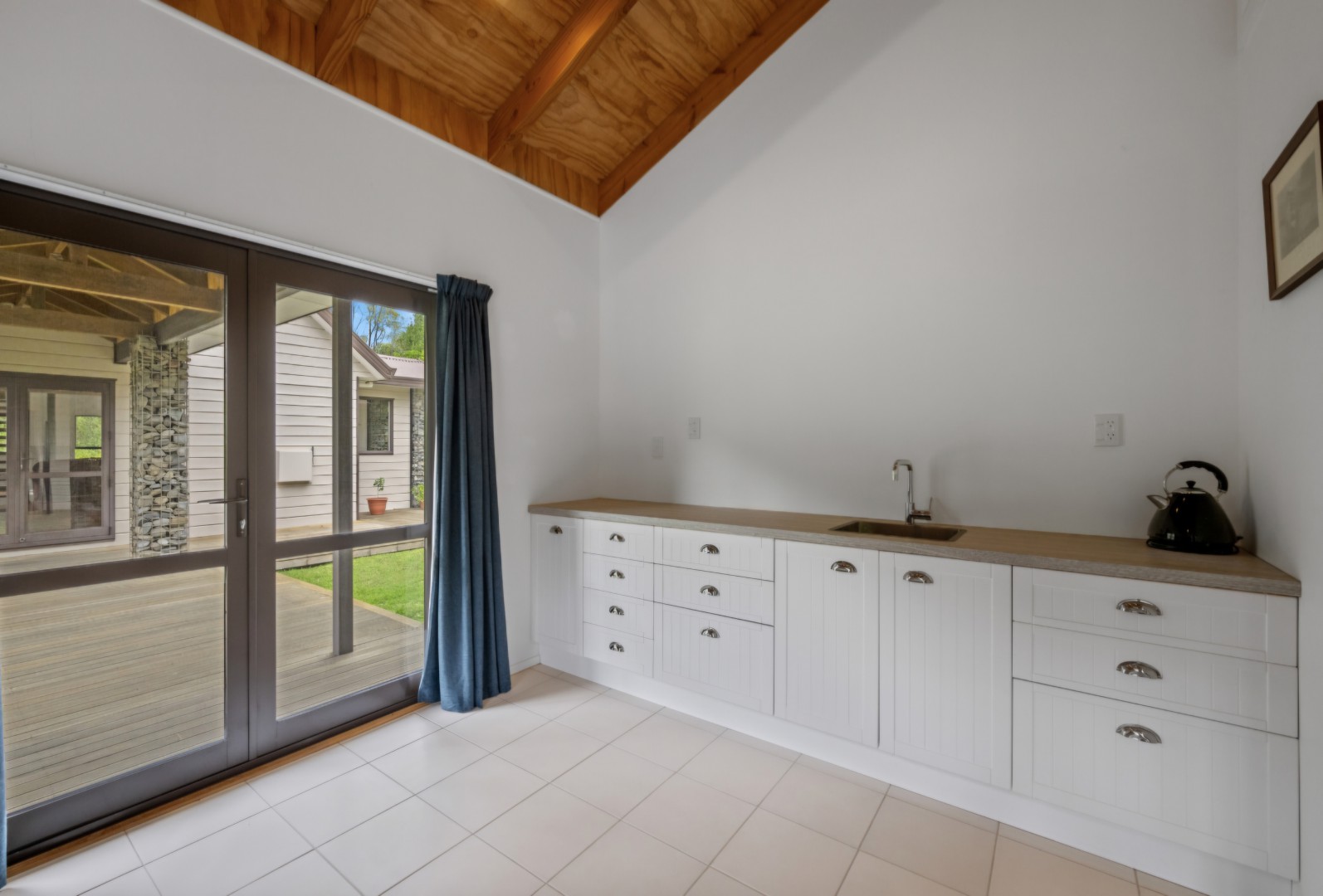28 Lady Cobham Grove, Anakiwa #20 -- listing/15871/t-v6.jpeg