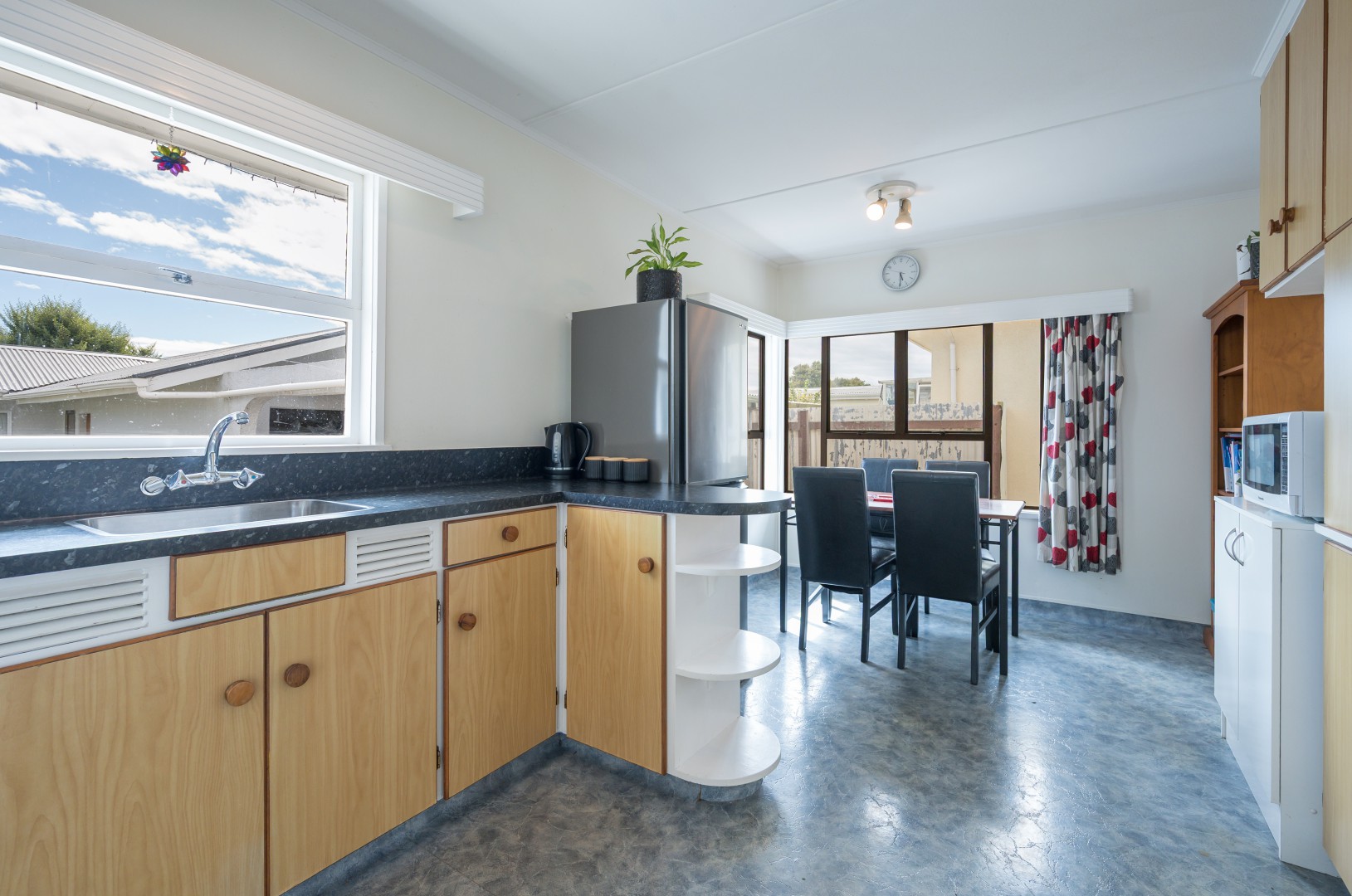 32 Tennyson Crescent, Stoke #4 -- listing/15936/c.jpeg