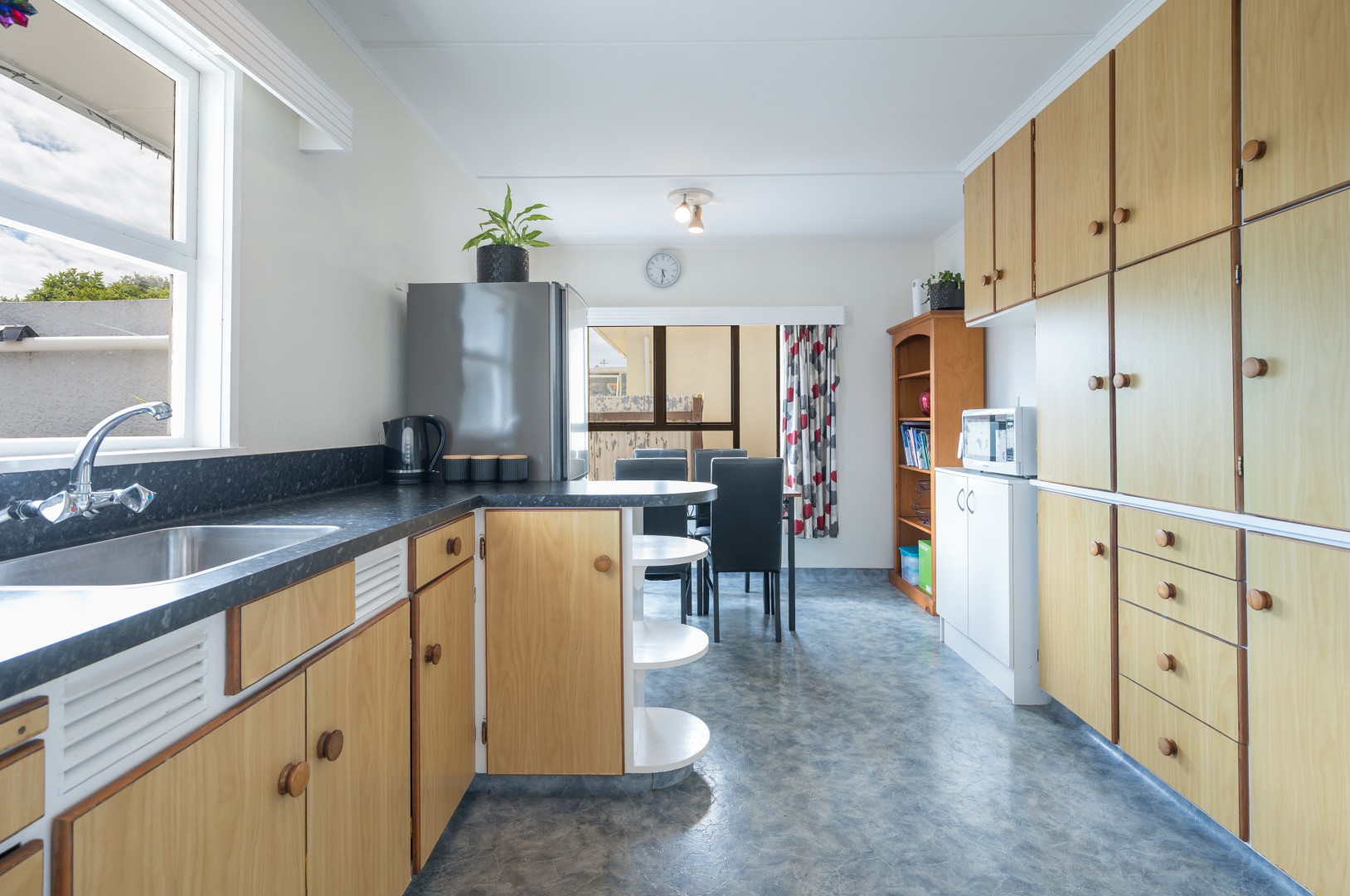 32 Tennyson Crescent, Stoke #5 -- listing/15936/d.jpeg