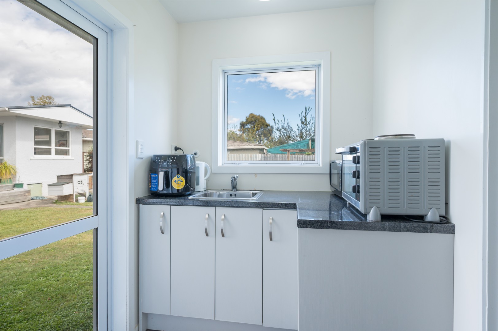 32 Tennyson Crescent, Stoke #17 -- listing/15936/q.jpeg