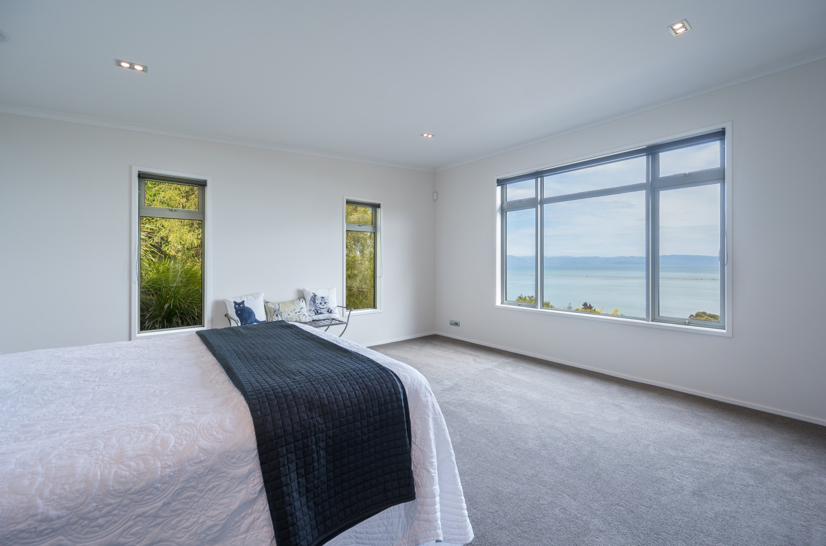 5 Seawatch Way, Atawhai #12 -- listing/15974/k-v5.jpeg