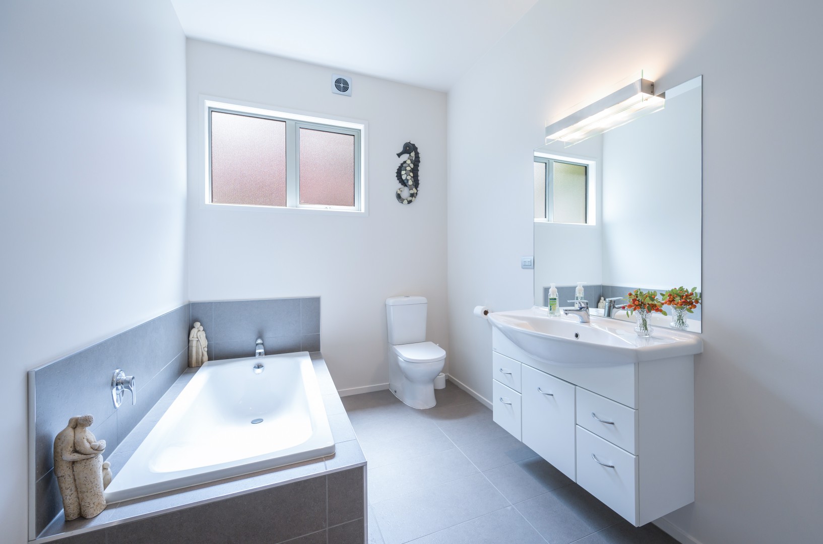 5 Seawatch Way, Atawhai #18 -- listing/15974/r-v5.jpeg