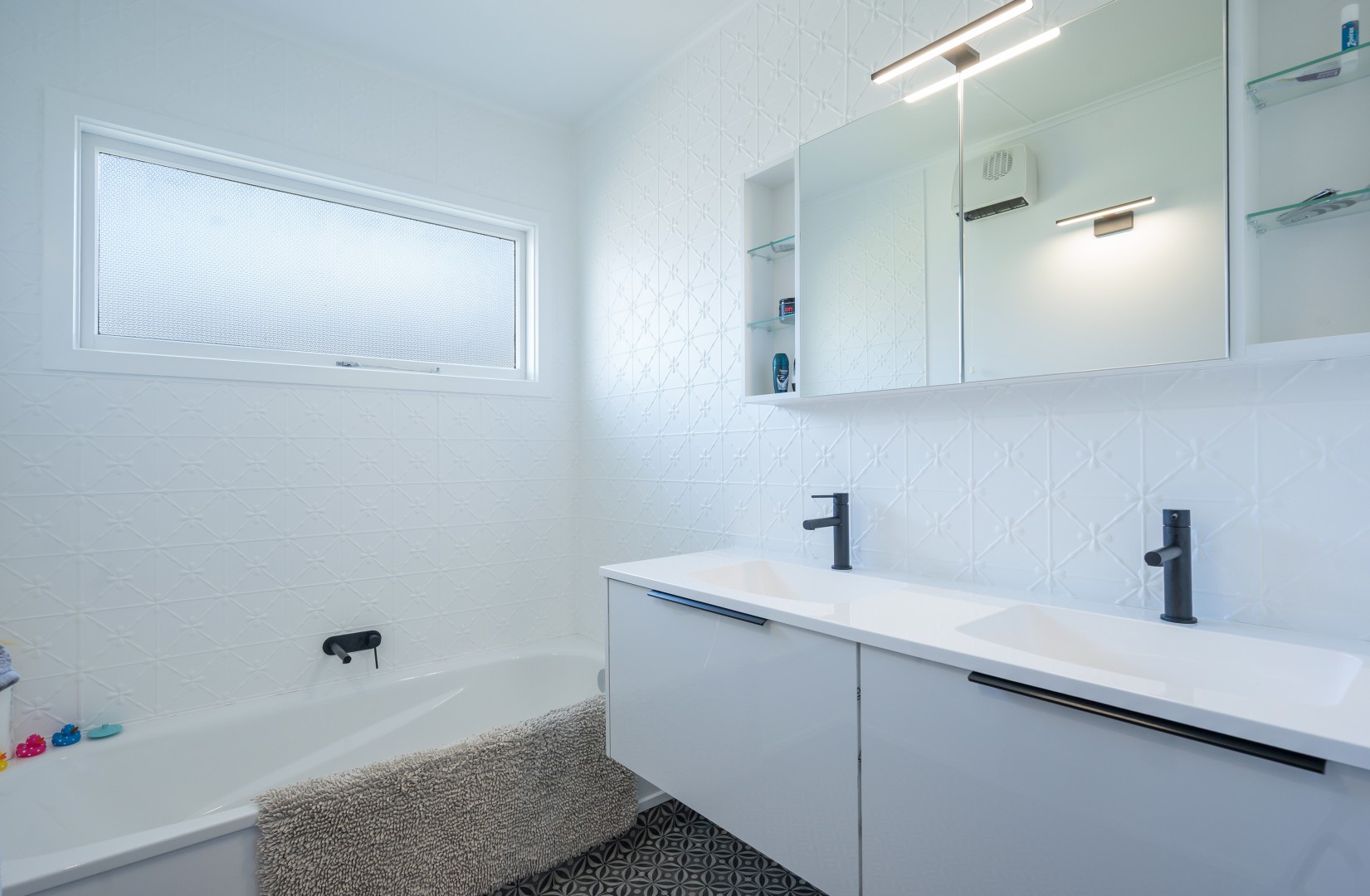 195 Hill Street, Richmond #15 -- listing/15999/o-v5.jpeg