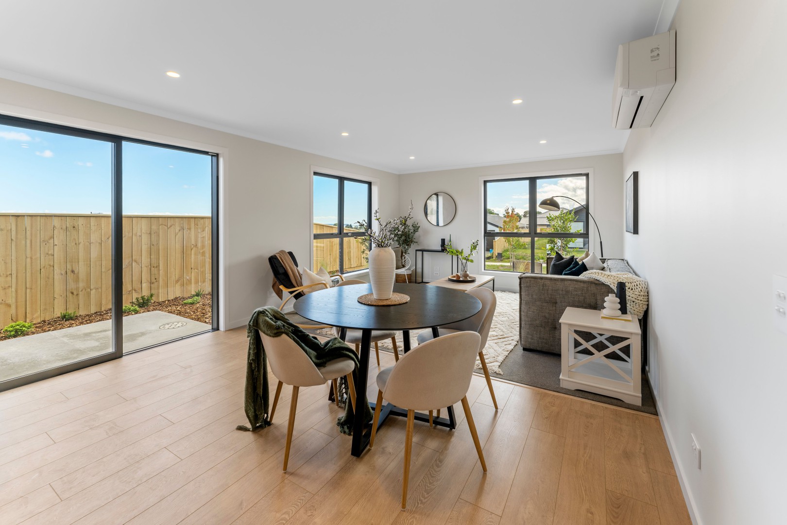 17 Hukere Crescent, Richmond #3 -- listing/16050/b.jpeg