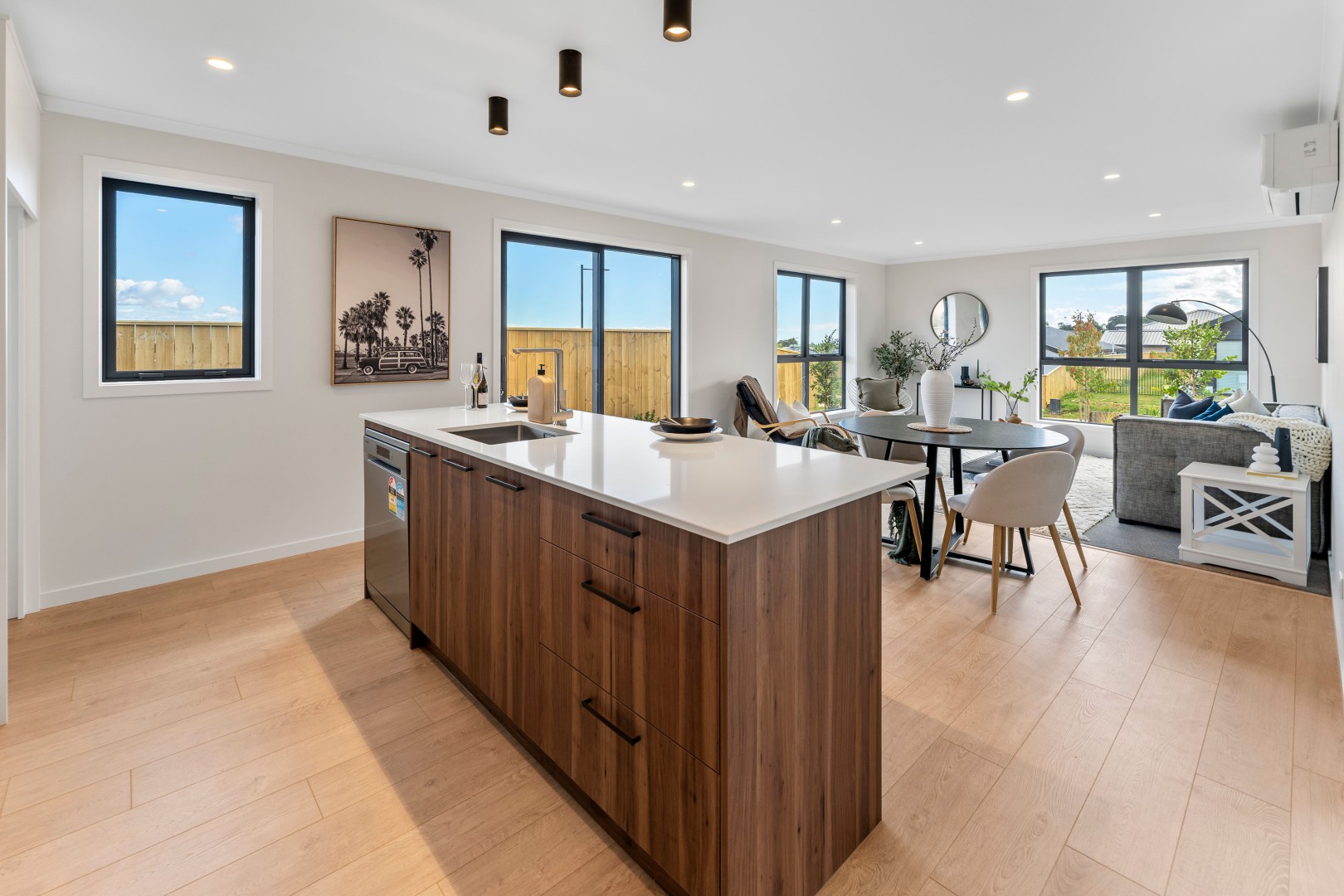 17 Hukere Crescent, Richmond #7 -- listing/16050/f.jpeg