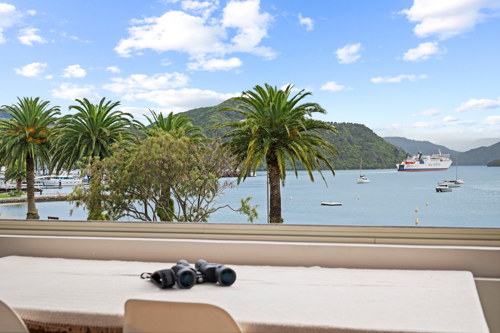 2b/12 London Quay, Picton #1 -- listing/16077/m.jpeg