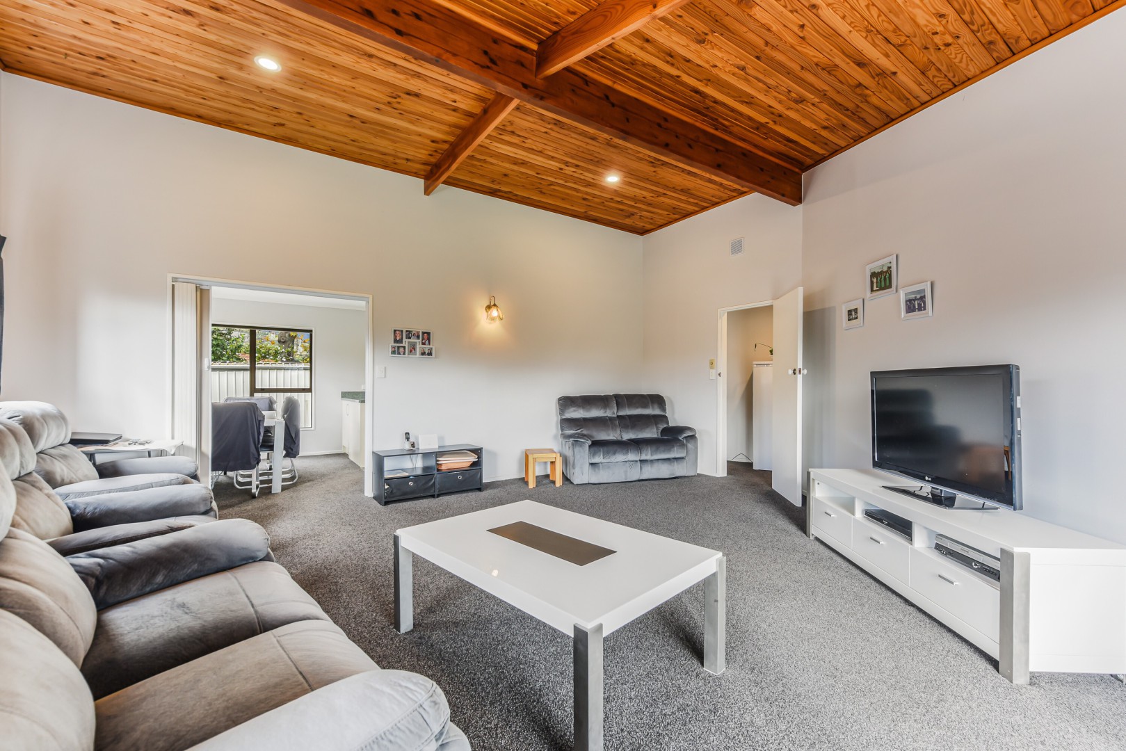 27 Browning Crescent, Stoke #5 -- listing/16092/d.jpeg