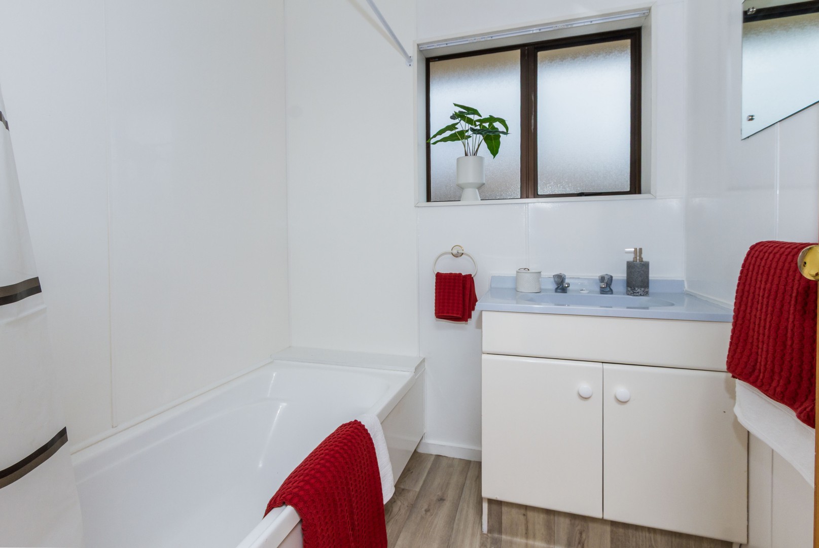 2/7 Penton Way, Tahunanui #18 -- listing/16093/r.jpeg