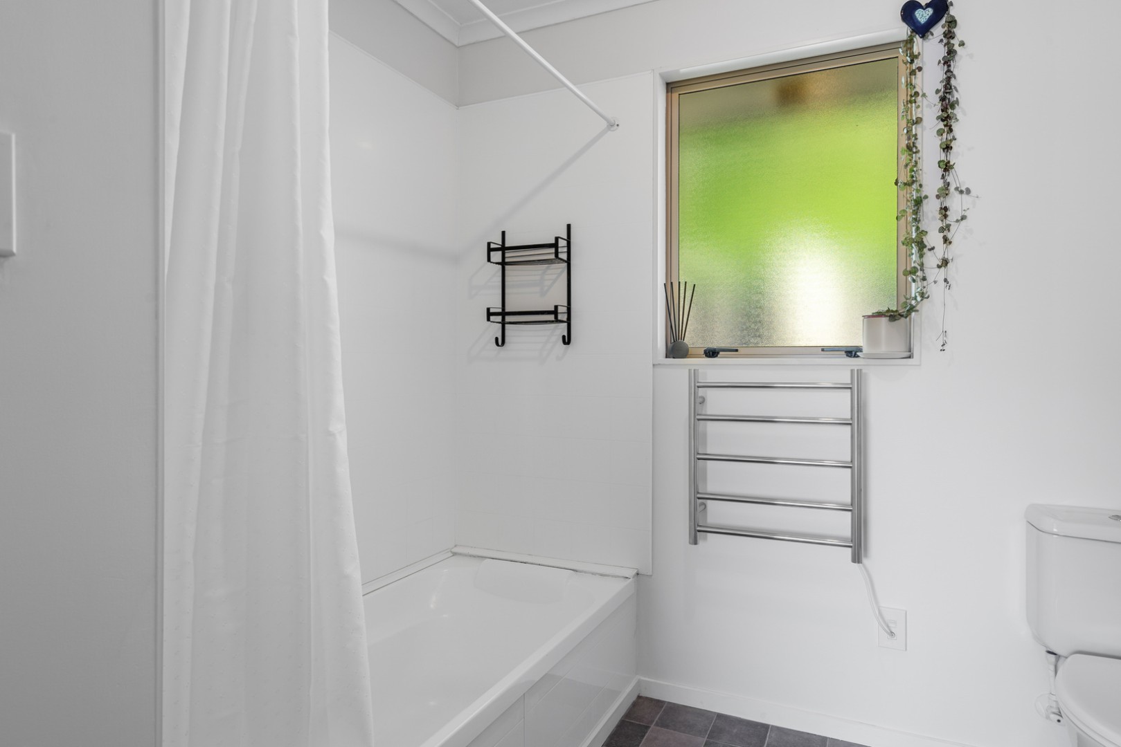 33a Saint Lawrence Street, Toi Toi #13 -- listing/16103/l-v3.jpeg