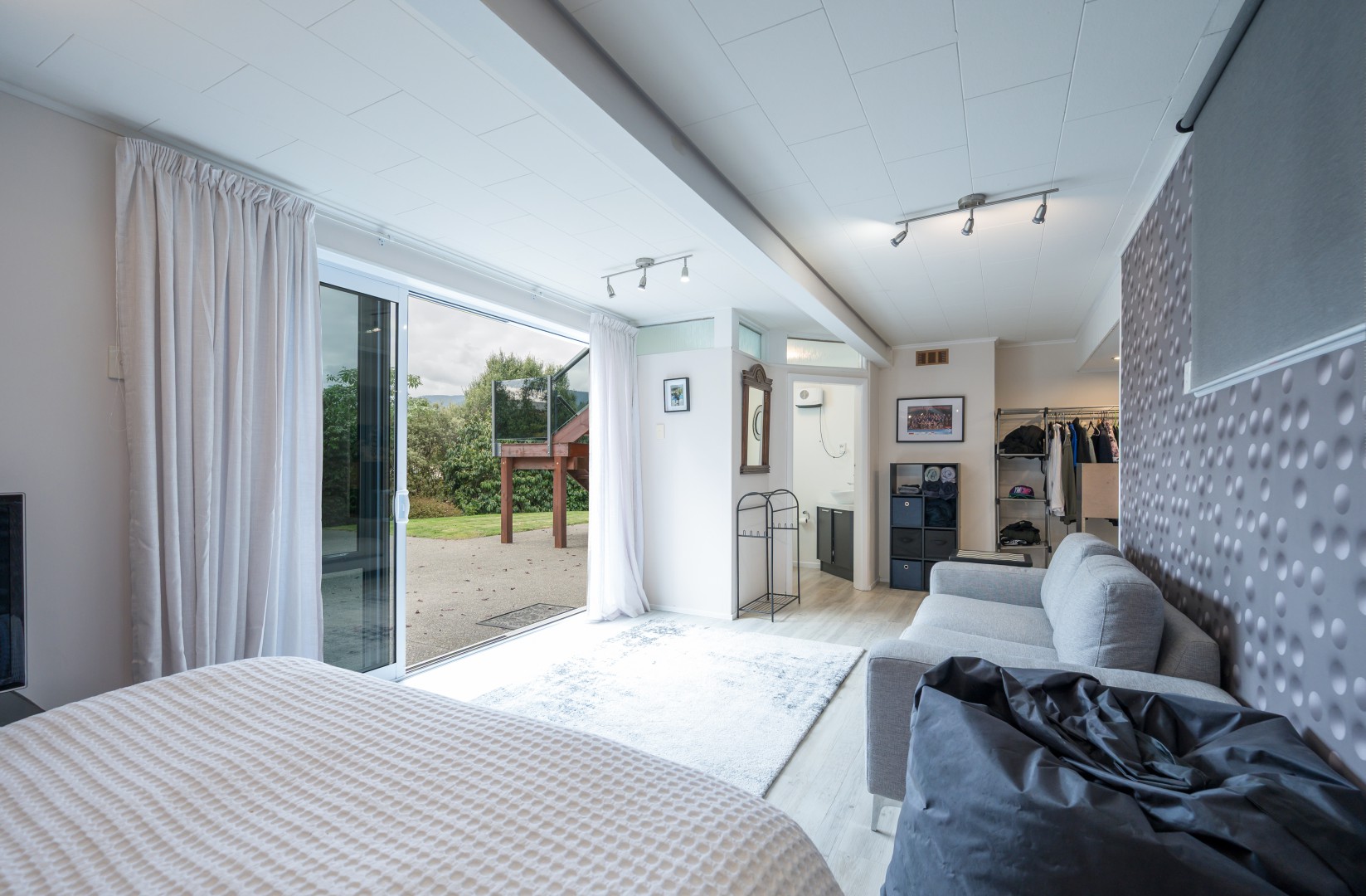 13 Kingsley Place, Richmond #17 -- listing/16123/q.jpeg