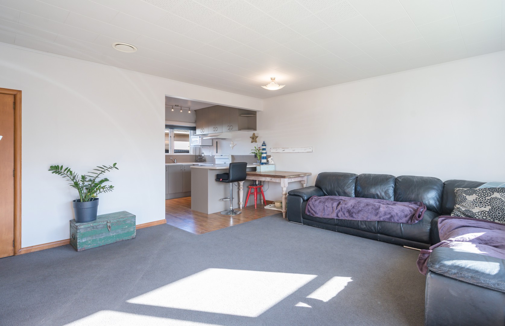 7b Tennyson Crescent, Stoke #3 -- listing/16126/b.jpeg