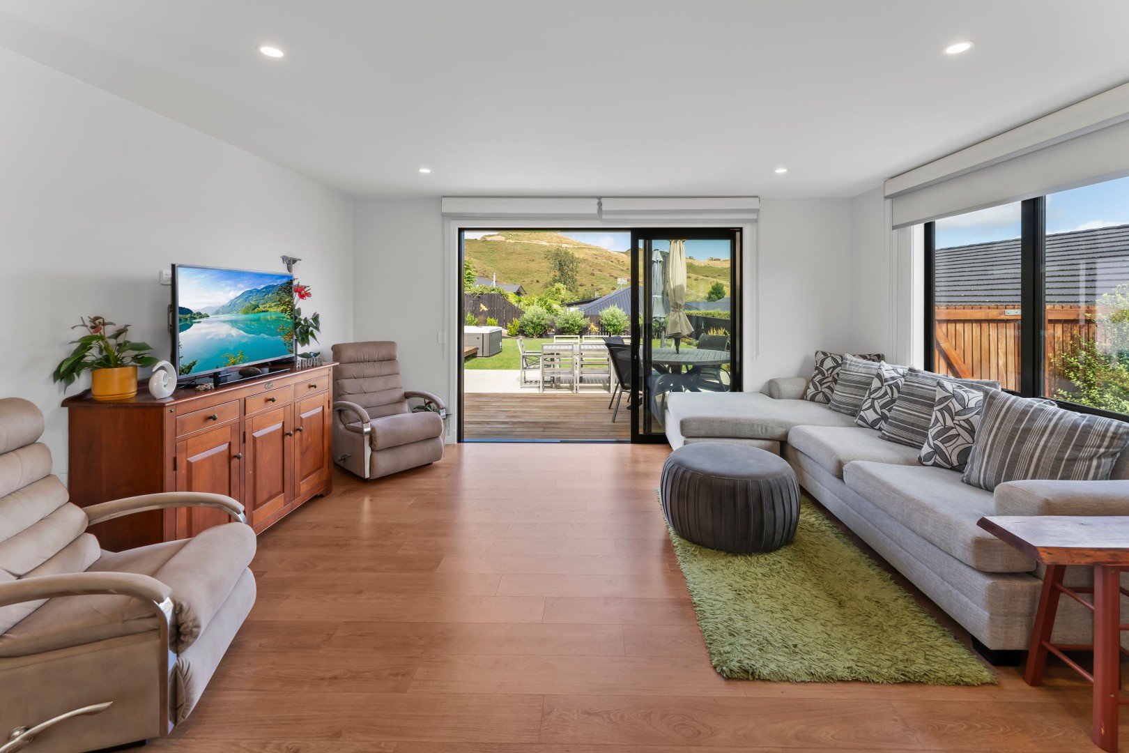 67 Sanctuary Drive, Stoke #13 -- listing/16132/l.jpeg