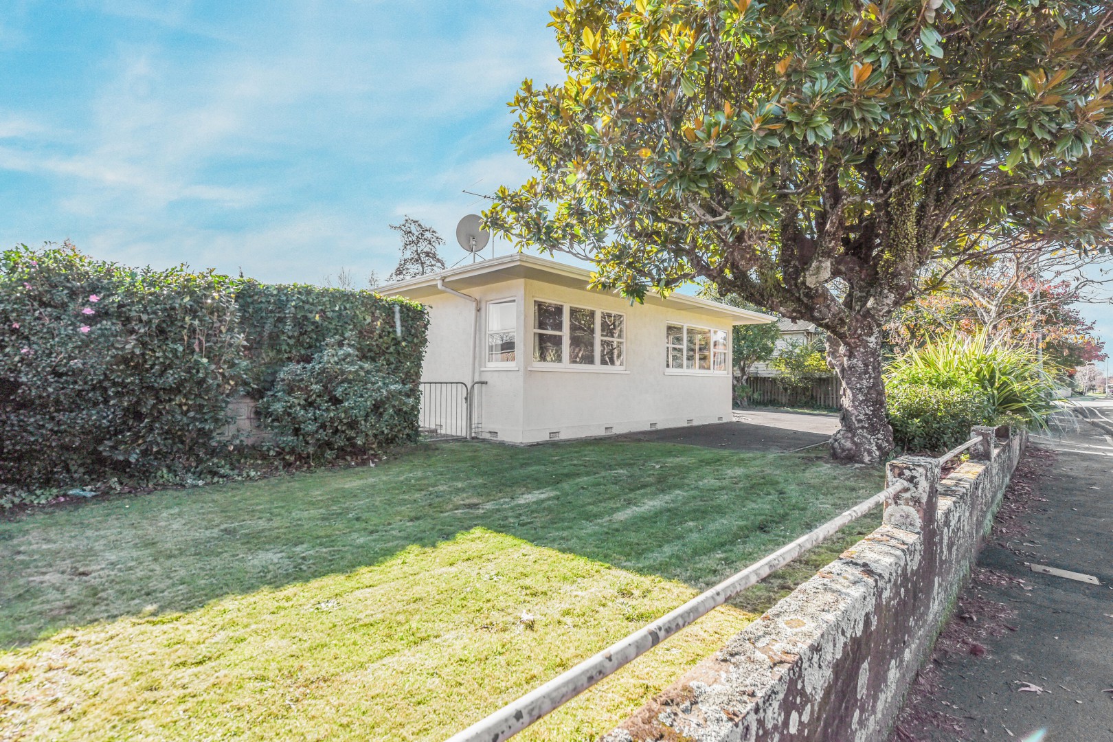 8 Clifford Road, Wakefield #2 -- listing/16145/a.jpeg