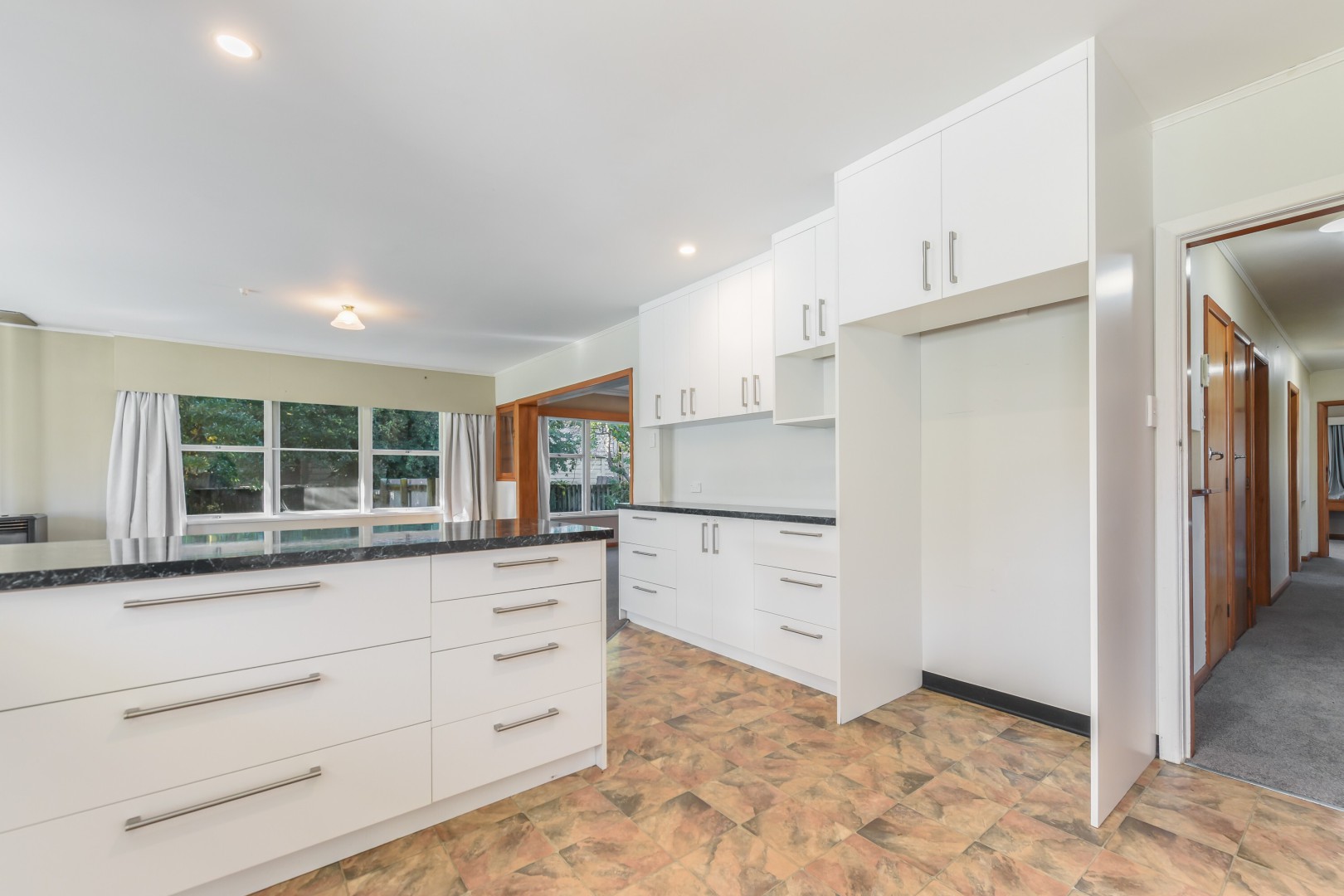 8 Clifford Road, Wakefield #6 -- listing/16145/e.jpeg