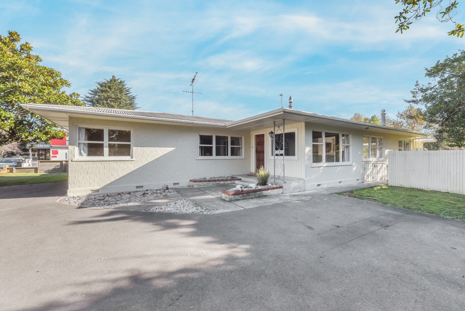 8 Clifford Road, Wakefield #1 -- listing/16145/m.jpeg