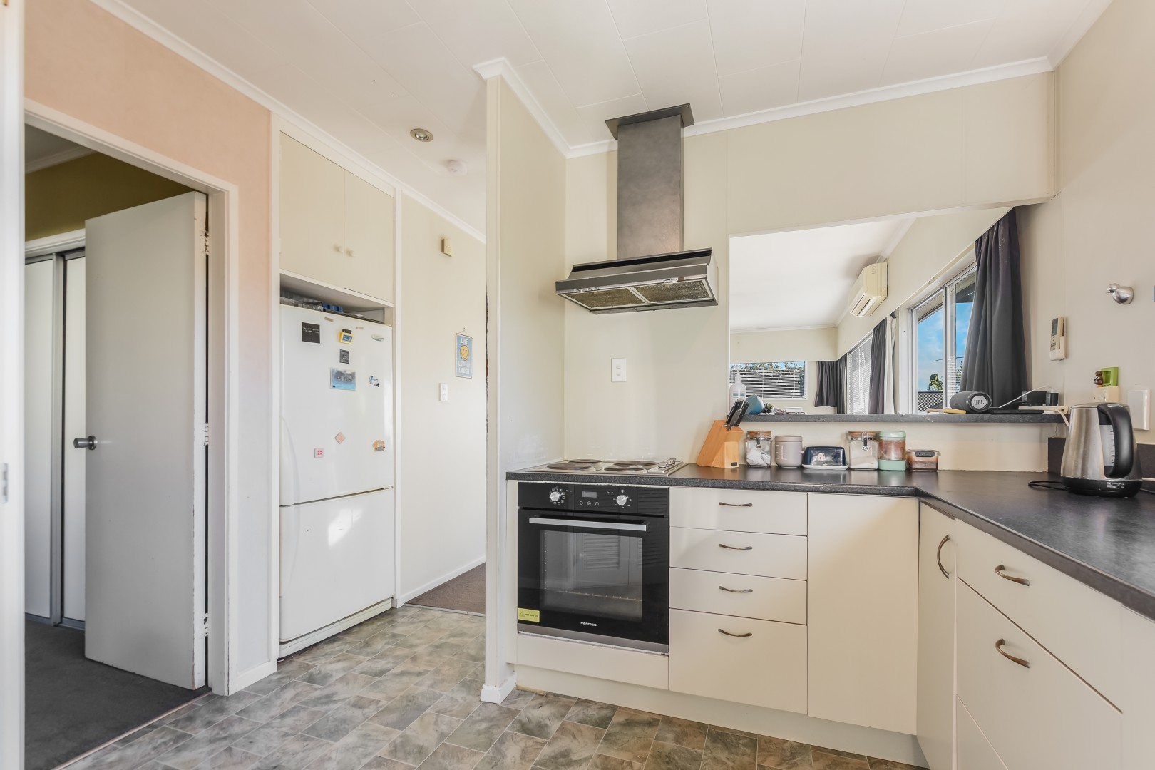 22 Leicester Street, Stoke #4 -- listing/16157/c.jpeg