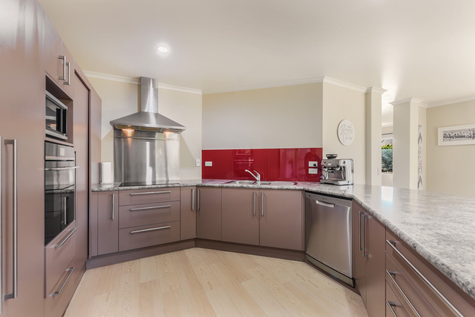 20 Woodstock Place, Stoke #4 -- listing/16163/c-v2.jpeg