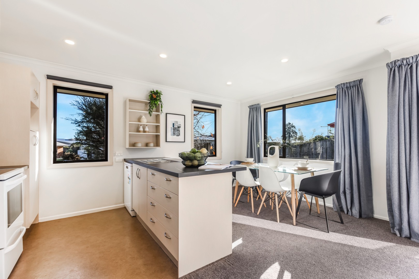 45 Cambelldon Crescent, Stoke #6 -- listing/16213/e.jpeg