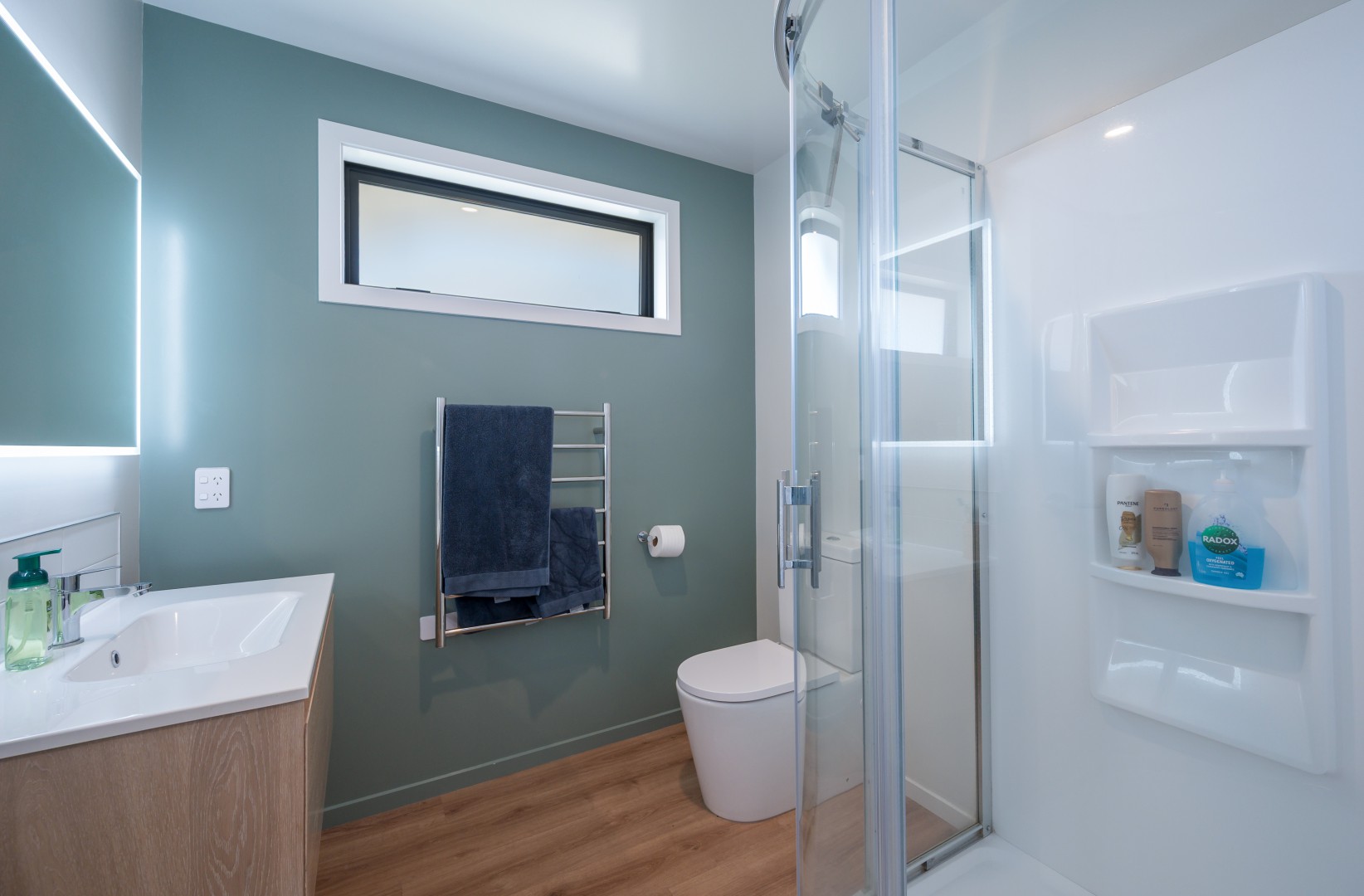 5 Esher Lane, Richmond #12 -- listing/16224/k.jpeg