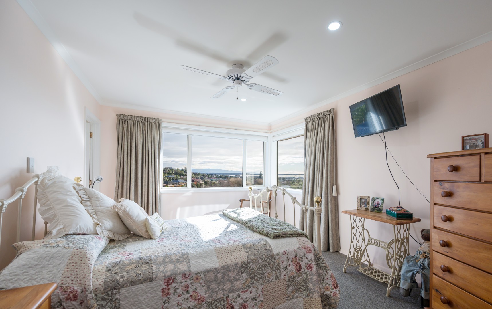 66 Hunter Avenue, Richmond #14 -- listing/16231/n-v5.jpeg