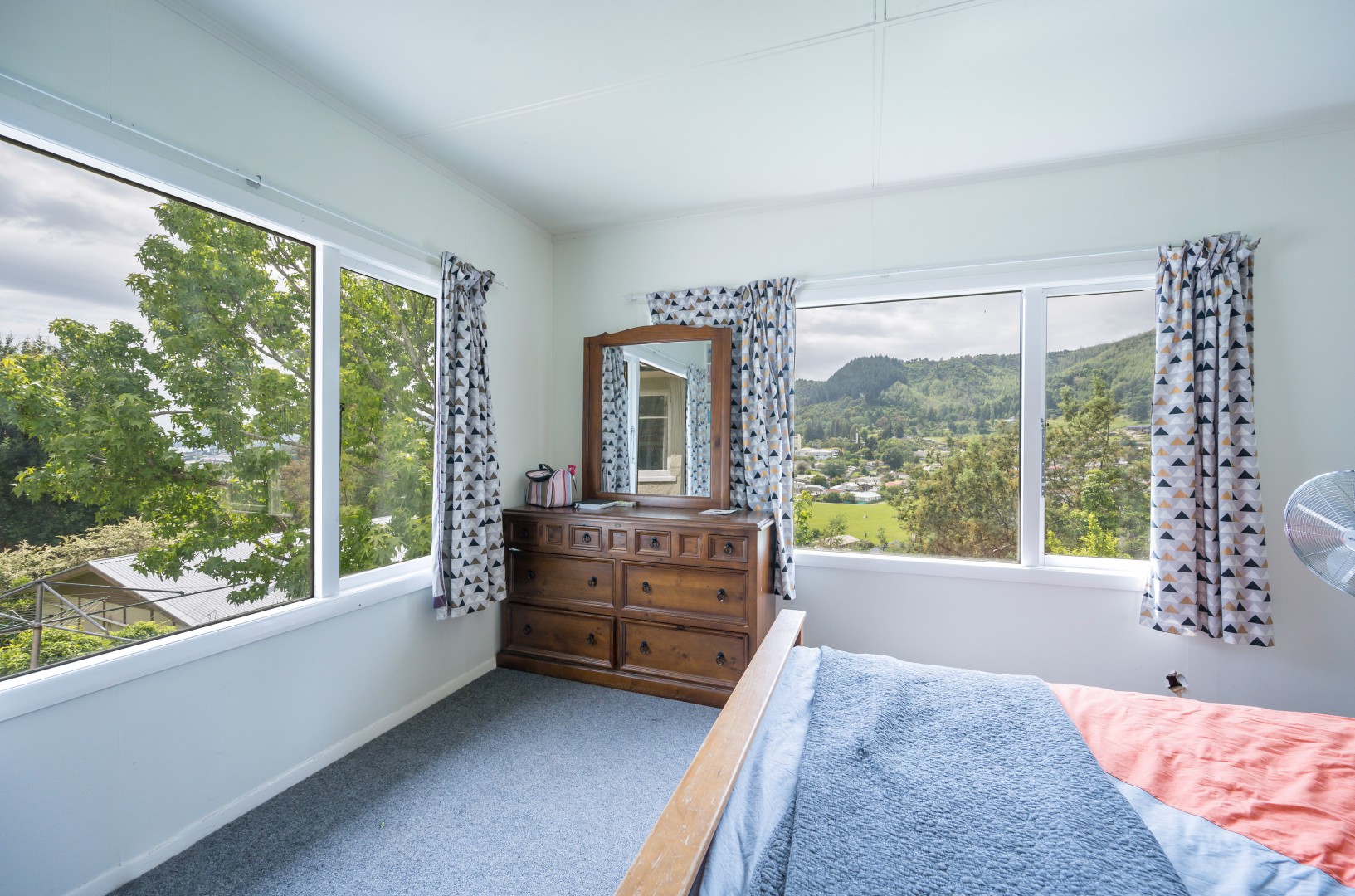 27 Jenner Road, Toi Toi #10 -- listing/16235/i-v2.jpeg