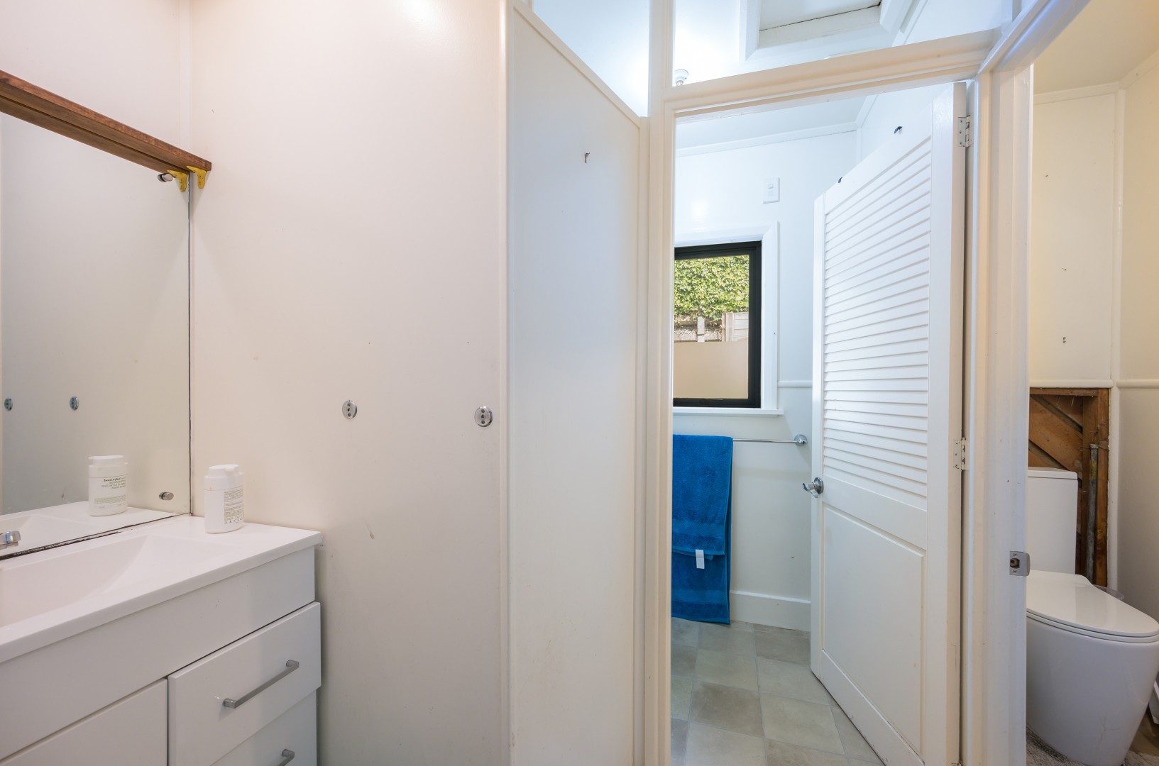 27 Jenner Road, Toi Toi #14 -- listing/16235/n-v2.jpeg