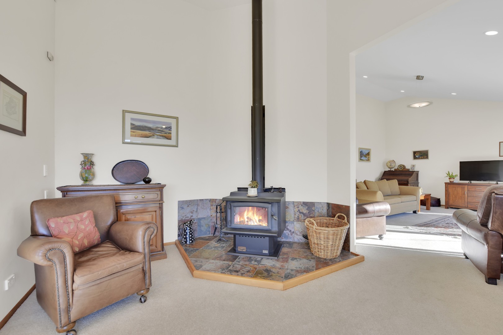 33 Valhalla Drive, Richmond #5 -- listing/16236/d.jpeg