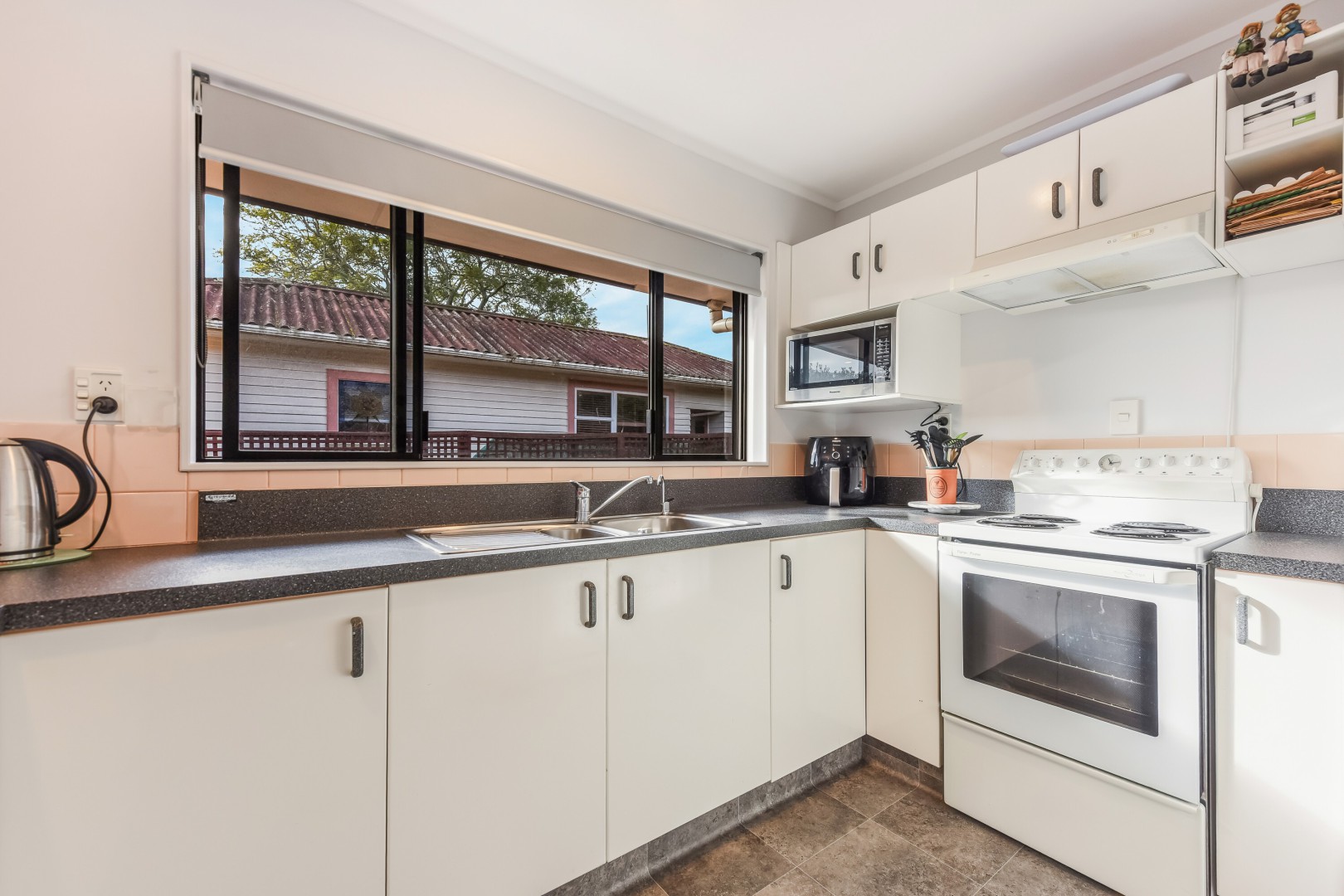 115 Queen Street, Richmond #7 -- listing/16250/f.jpeg