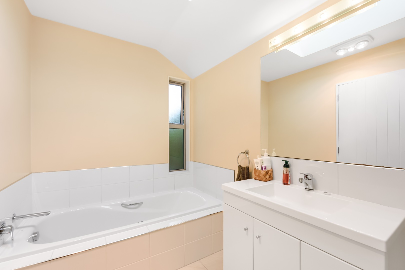 92 Panorama Drive, Enner Glynn #22 -- listing/16262/v.jpeg