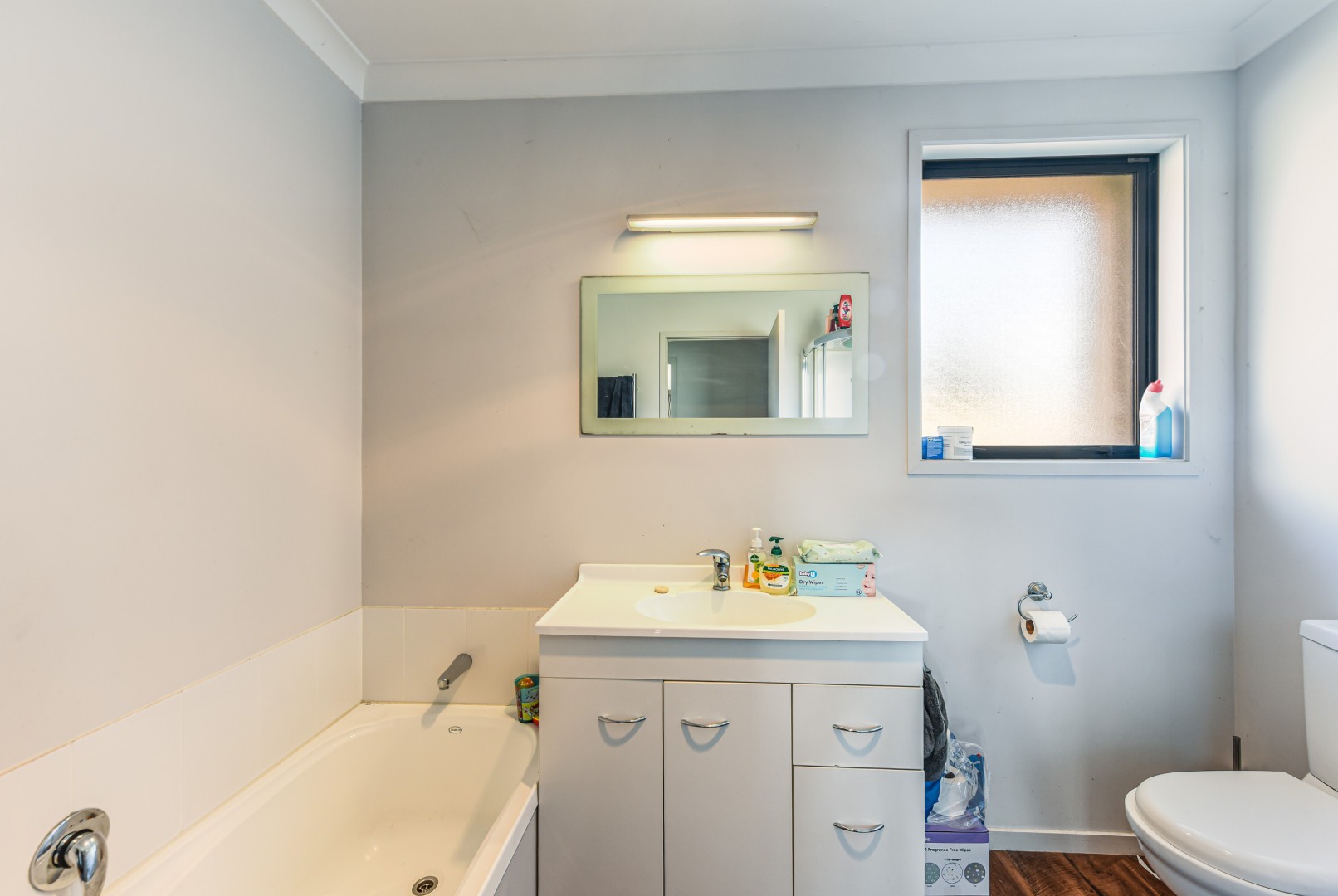 36 Saint Lawrence Street, Toi Toi #7 -- listing/16289/f.jpeg