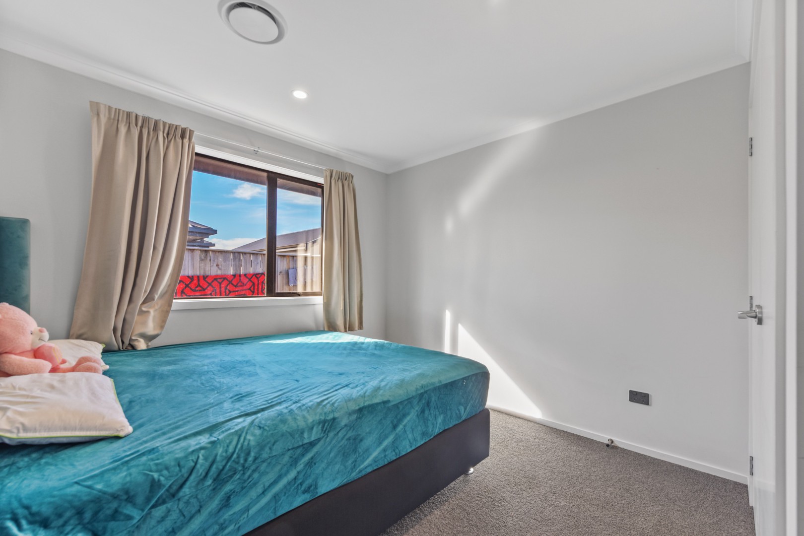 10 Esher Lane, Richmond #13 -- listing/16294/l.jpeg