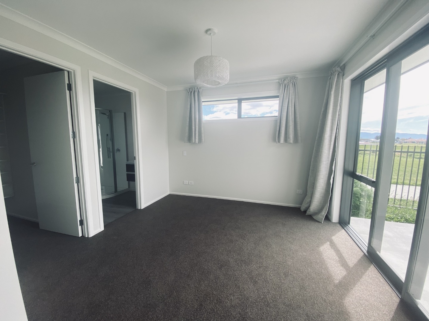 12 Hanworth Road, Richmond #5 -- listing/16296/RBPI113771.jpeg