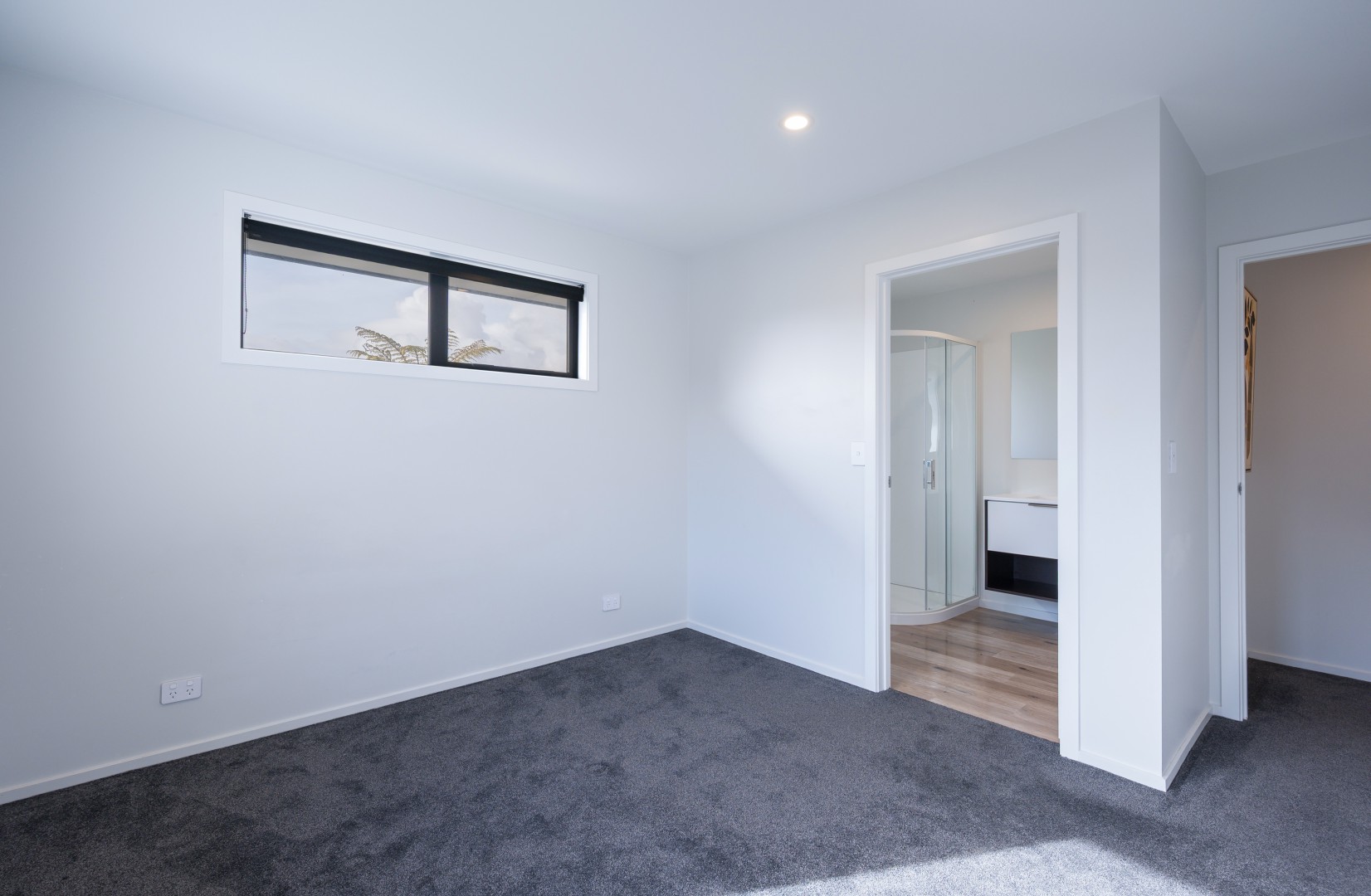 17 Hanworth Road, Richmond #24 -- listing/16323/x.jpeg