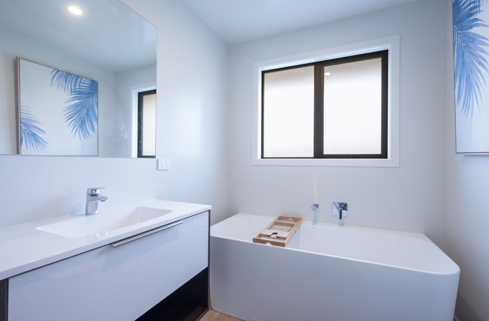 17 Hanworth Road, Richmond #26 -- listing/16323/z.jpeg