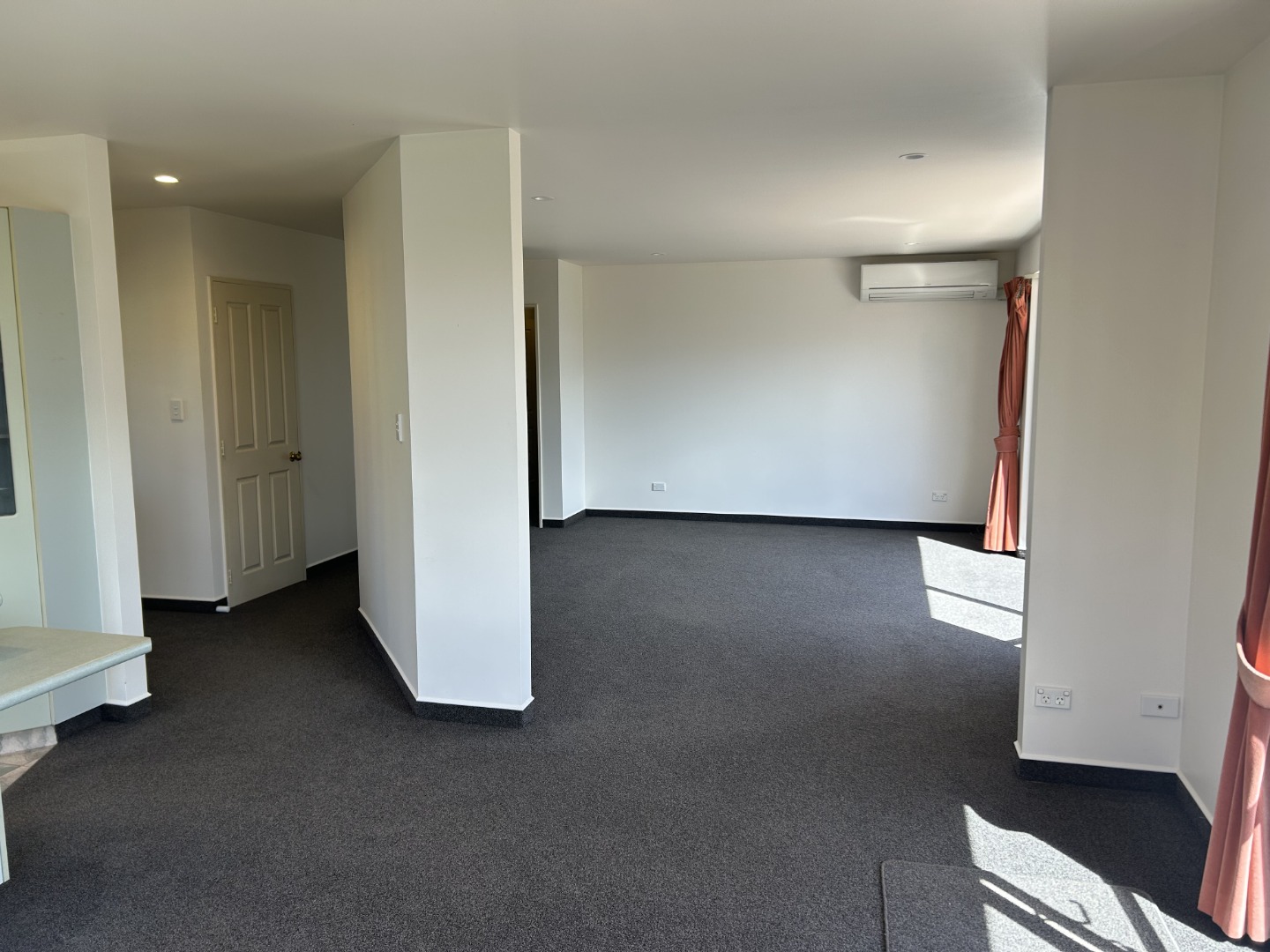 17 Maple Crescent, Richmond #4 -- listing/16383/RBPI122069.jpeg