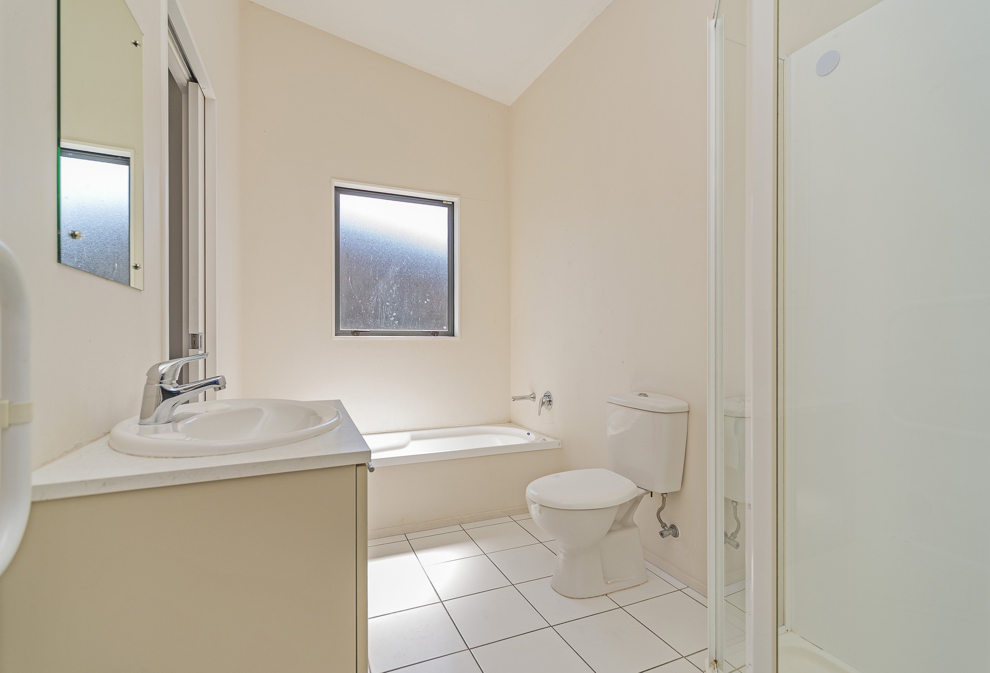 9 Rochdale Way, Stoke #13 -- listing/3401/l.jpeg