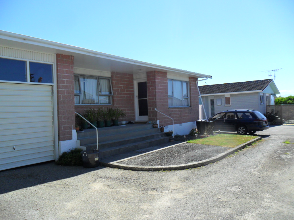 2/4A Maitland Avenue, Stoke #1 -- listing/5157/RBPI008981.jpeg
