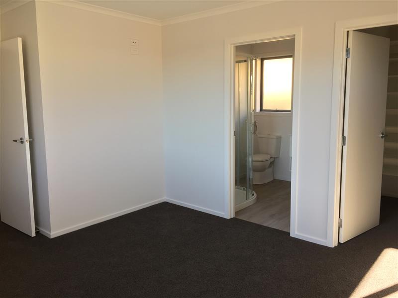 20 Mako Street, Richmond #5 -- listing/5572/RBPI020412.jpeg