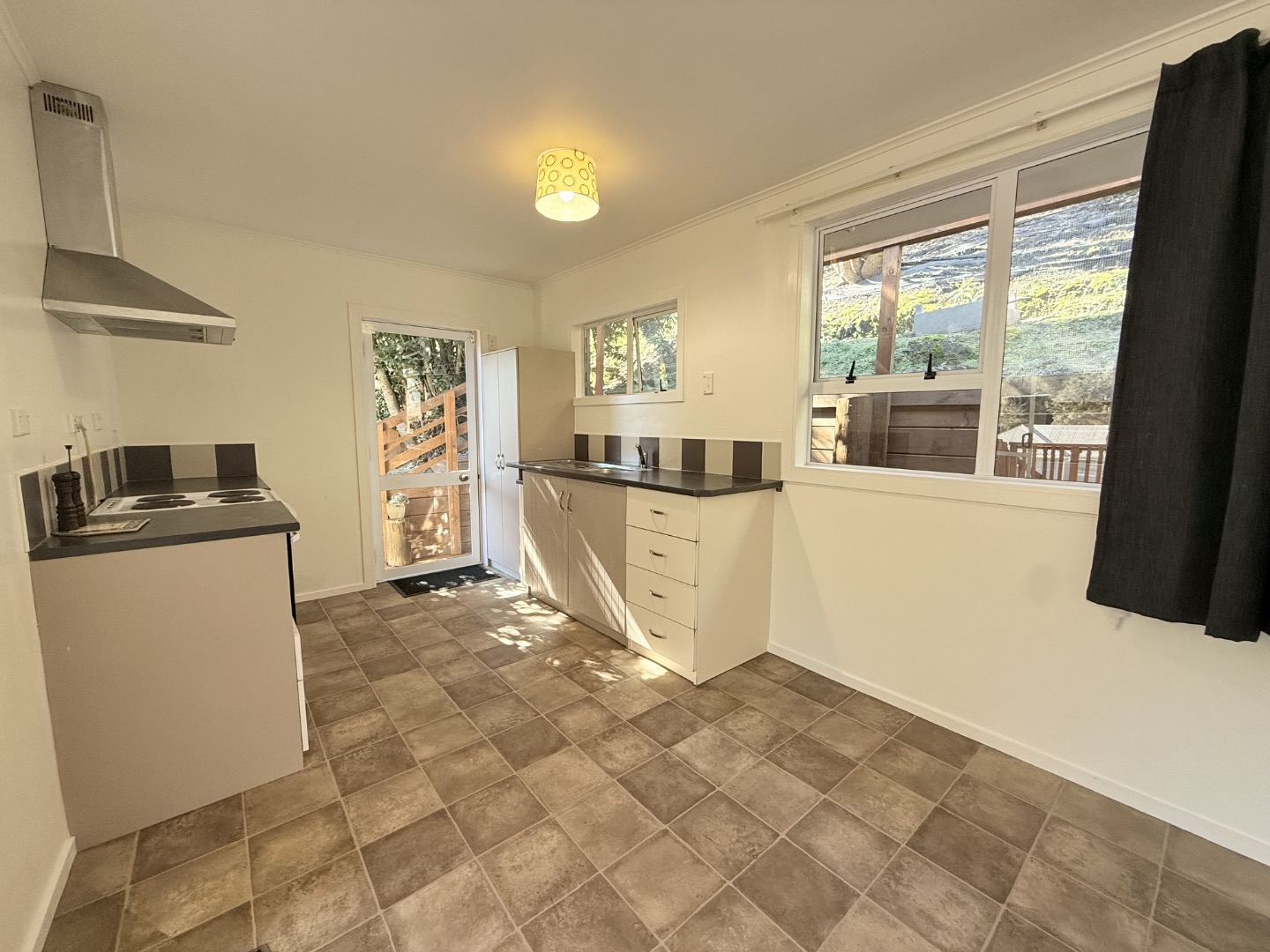 51 Murphy Street, Toi Toi #2 -- listing/8895/RBPI121913.jpeg